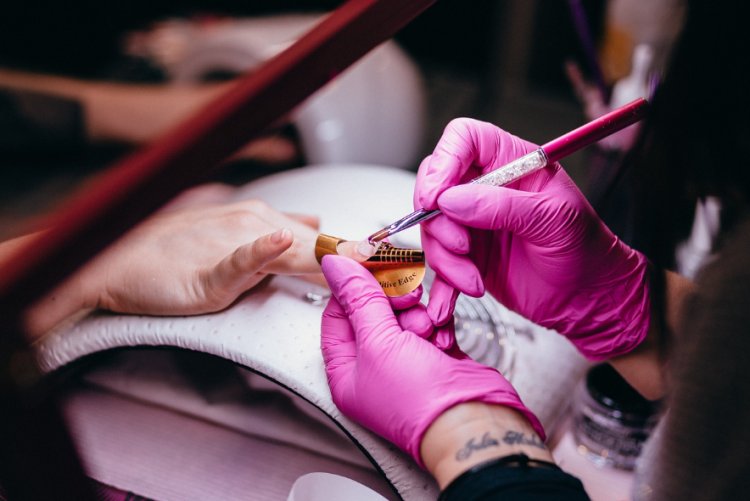 Pamper Yourself in Turkey: The Ultimate Travel Experience with a Medical Manicure