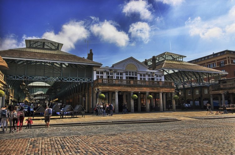 Exploring Covent Garden: A Blend of History, Shopping, and Dining