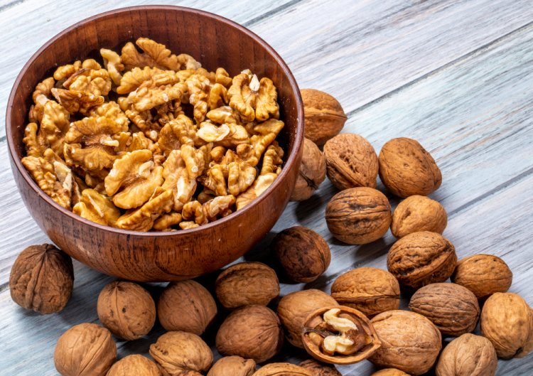 Walnuts: A Comprehensive Overview of the Nutrient-Rich Powerhouse