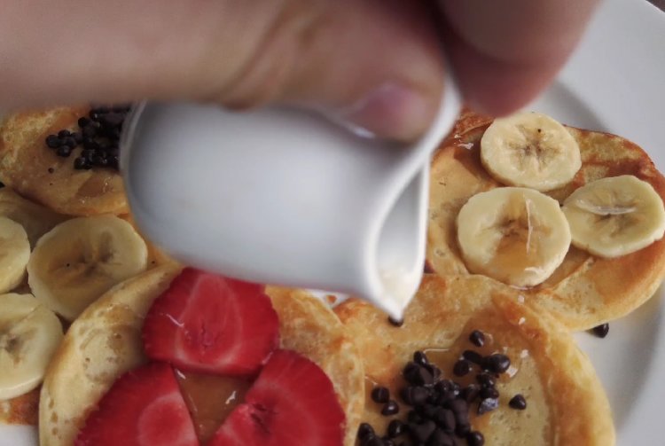 Indulgence on a Plate: Maple-Syrup-Kissed Pancakes