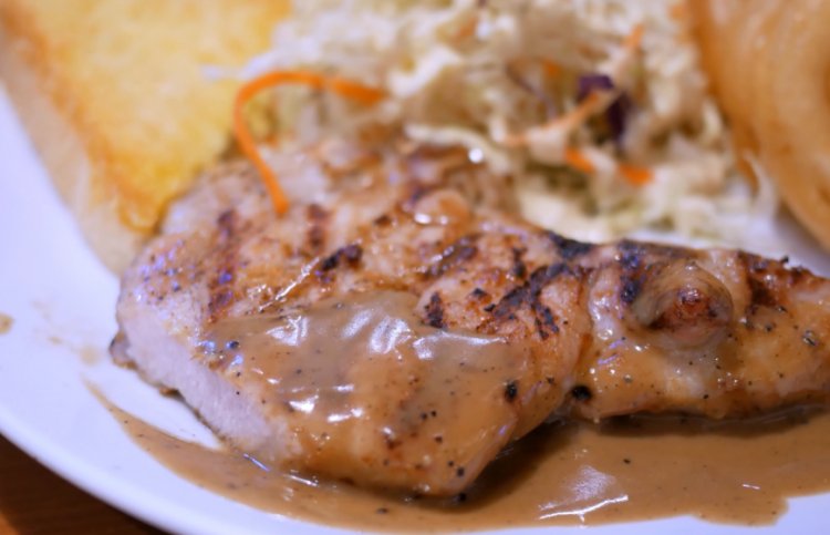 Delicious Chicken Steak in Bangkok: A Culinary Adventure