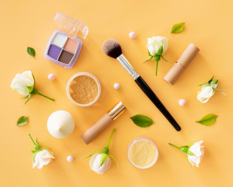 The Comprehensive Guide to Makeup Ingredients: Understanding Health Implications and Making Informed Choices