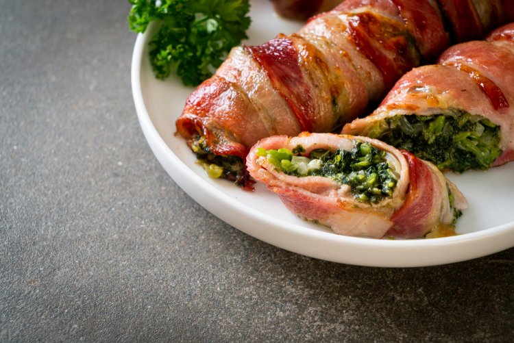 Savory Delight: Baked Bacon Roll Stuffed with Spinach and Cheese