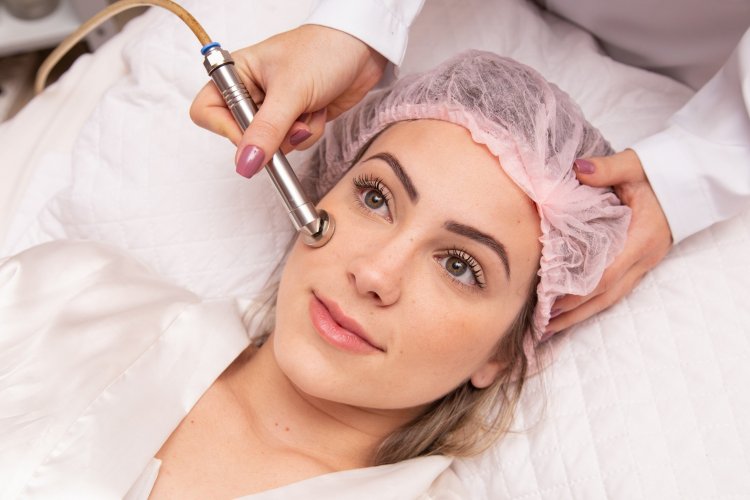 What is Microdermabrasion and How Is It Done?