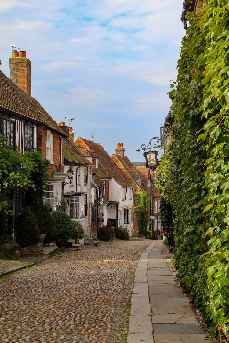Escape to Rye: A Quaint Day Trip from London