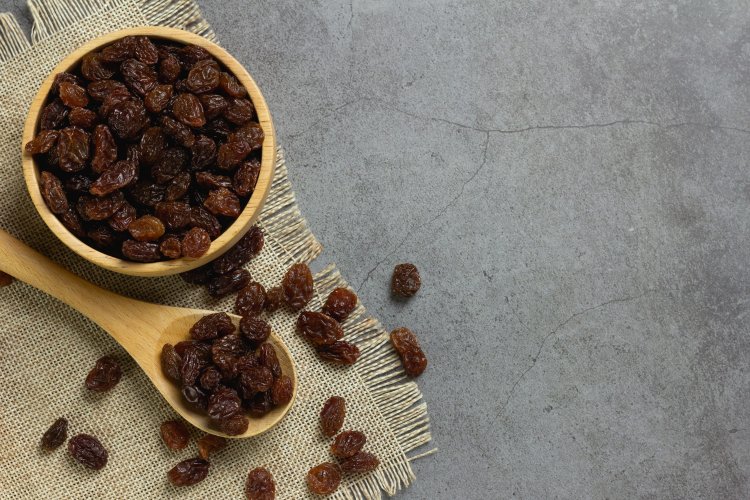 Raisins: A Versatile and Nutrient-Rich Snack