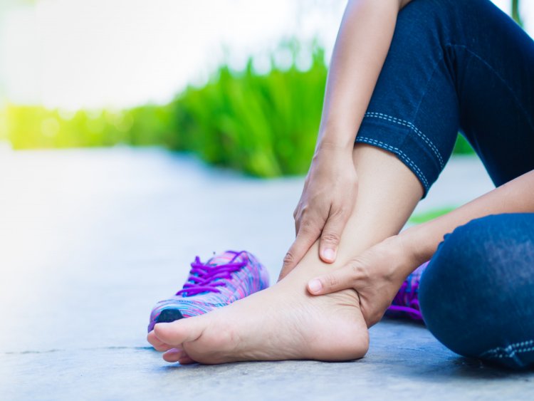 Pain in the Sole: Exploring the Causes and Solutions for Plantar Foot Pain