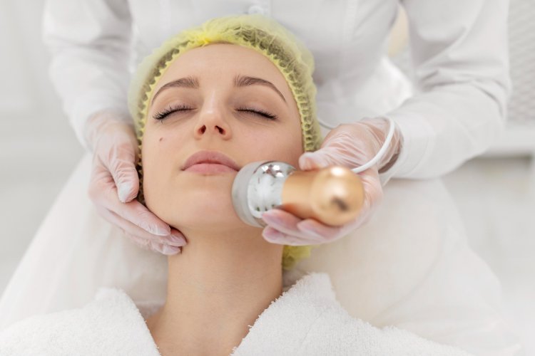 Golden Touch: How Gold Needle Therapy Transforms Your Skin