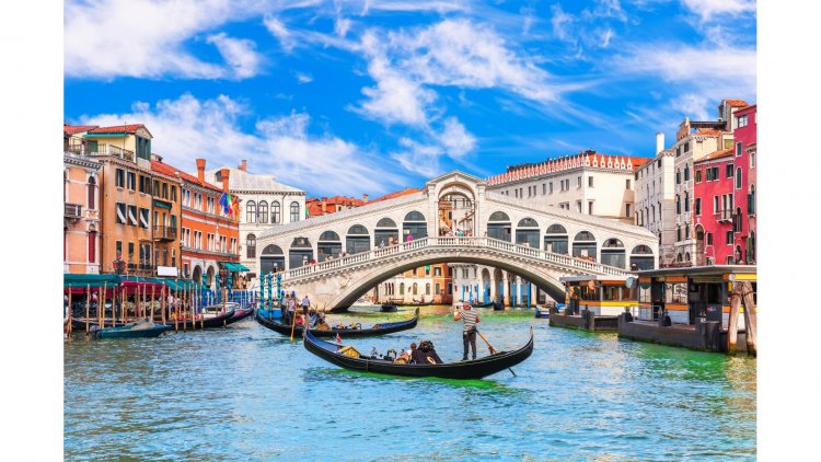 Venice Beyond the Gondola: Unearthing the Hidden Waterways of the Floating City