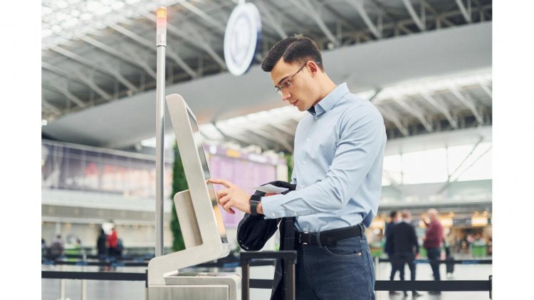 Mastering Airport Navigation: 10 Pro Tips to Breeze Through Your Travel Day