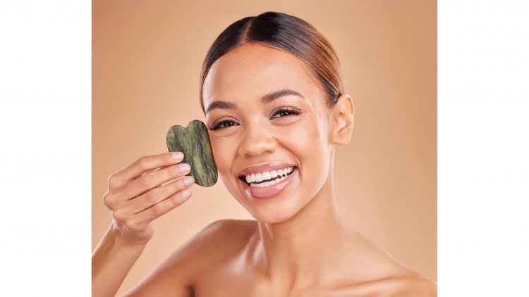 Unlocking Radiance: The Transformative Power of Gua Sha for Facial Contouring