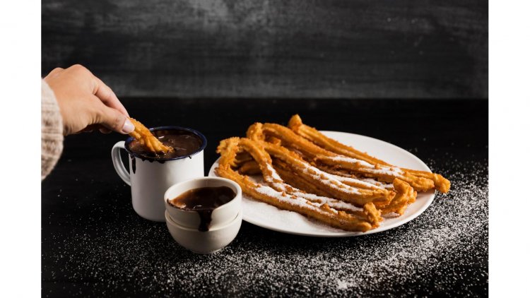 Churros con Chocolate: The Ultimate Spanish Sweet Indulgence