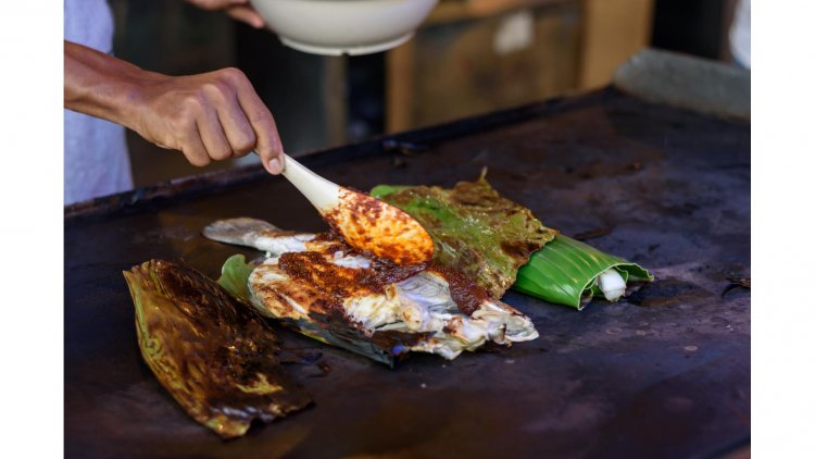 Savoring the Flames: An Exquisite Journey into Ikan Bakar, Malaysian Grilled Fish with Sambal Sauce