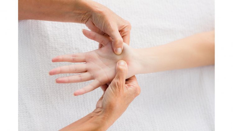 The Hidden Power of Touch: Unveiling Acupressure for Pain Relief
