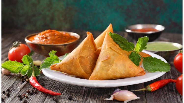 Samosas Unveiled: The Art of Crafting Irresistible Indian Fried Pastries