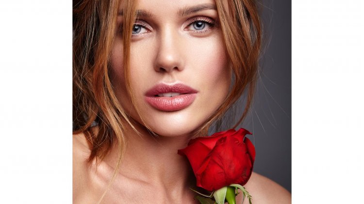 Pout Perfection: The Art of Achieving Fuller Lips Without Injections