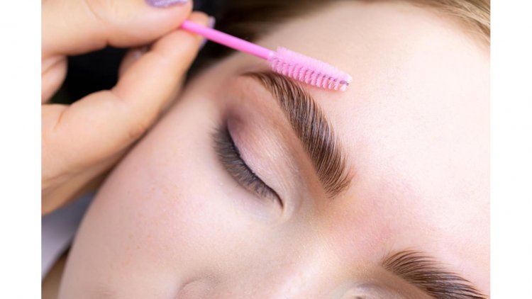 Brow Magic: The Eyebrow Lamination Phenomenon Transforming Beauty Routines